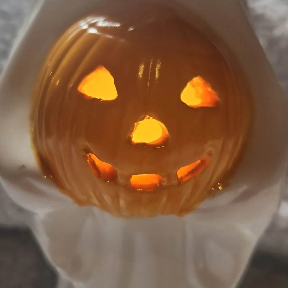 Halloweem Ceramic Spooky Ghost with Smiling Pumpkin Decor Light - Picture 8 of 11